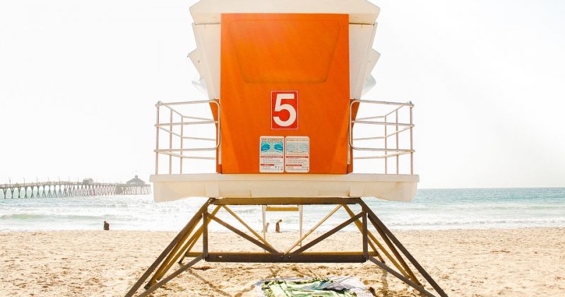 4 Tips for Staying Safe at the Beach